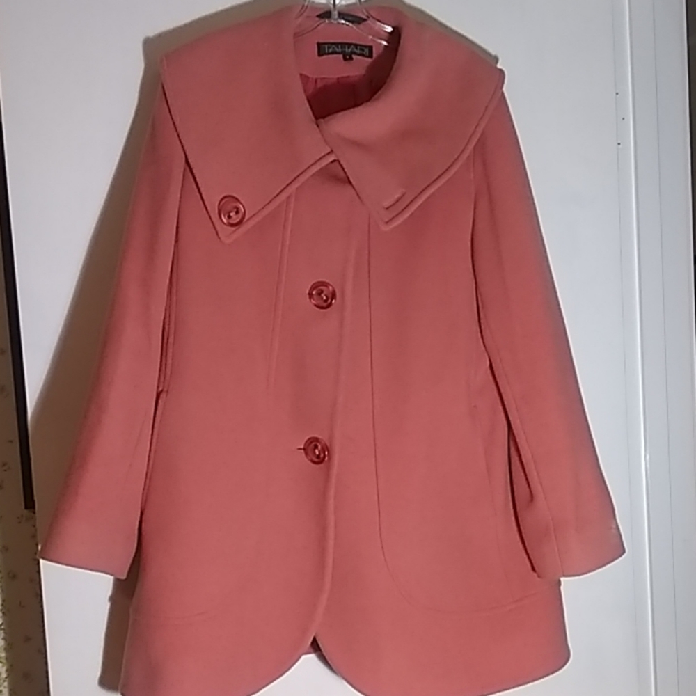 Pink Tahari size 8 wool coat.